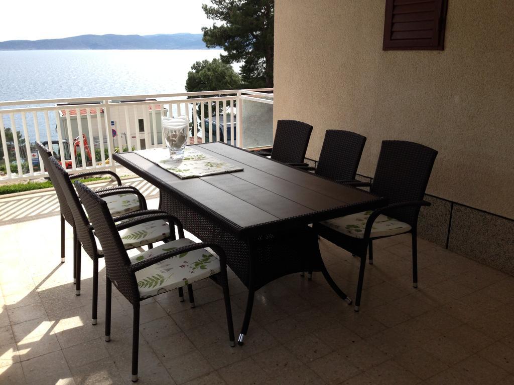 Apartments Villa Karme Brela Habitación foto